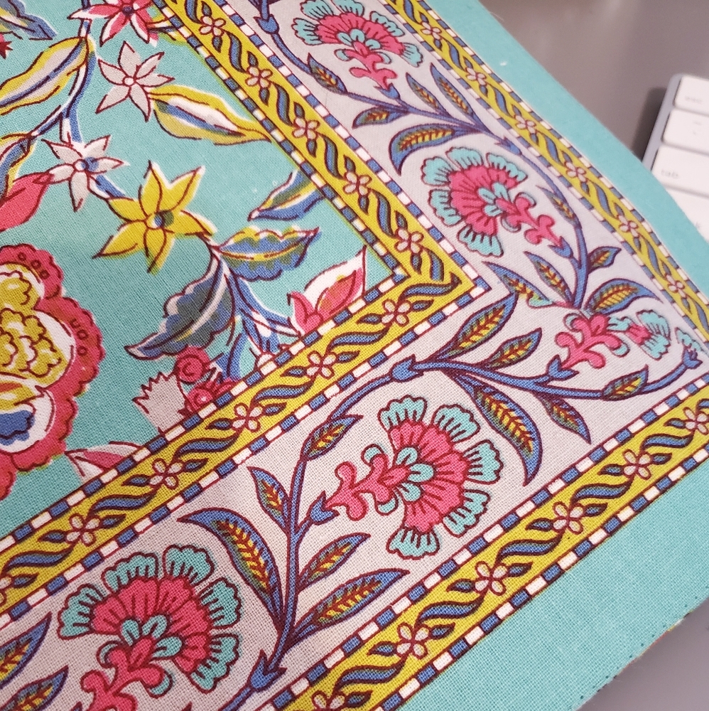 💮 Cost Plus World Market Table Runners